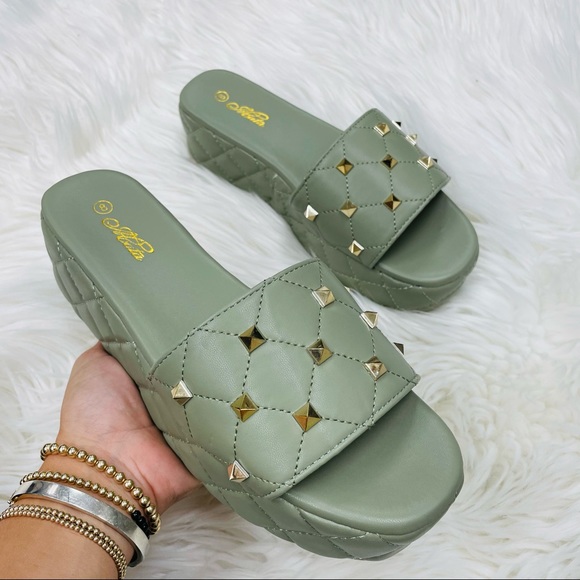 Mint studded platform sandal - Picture 8 of 8
